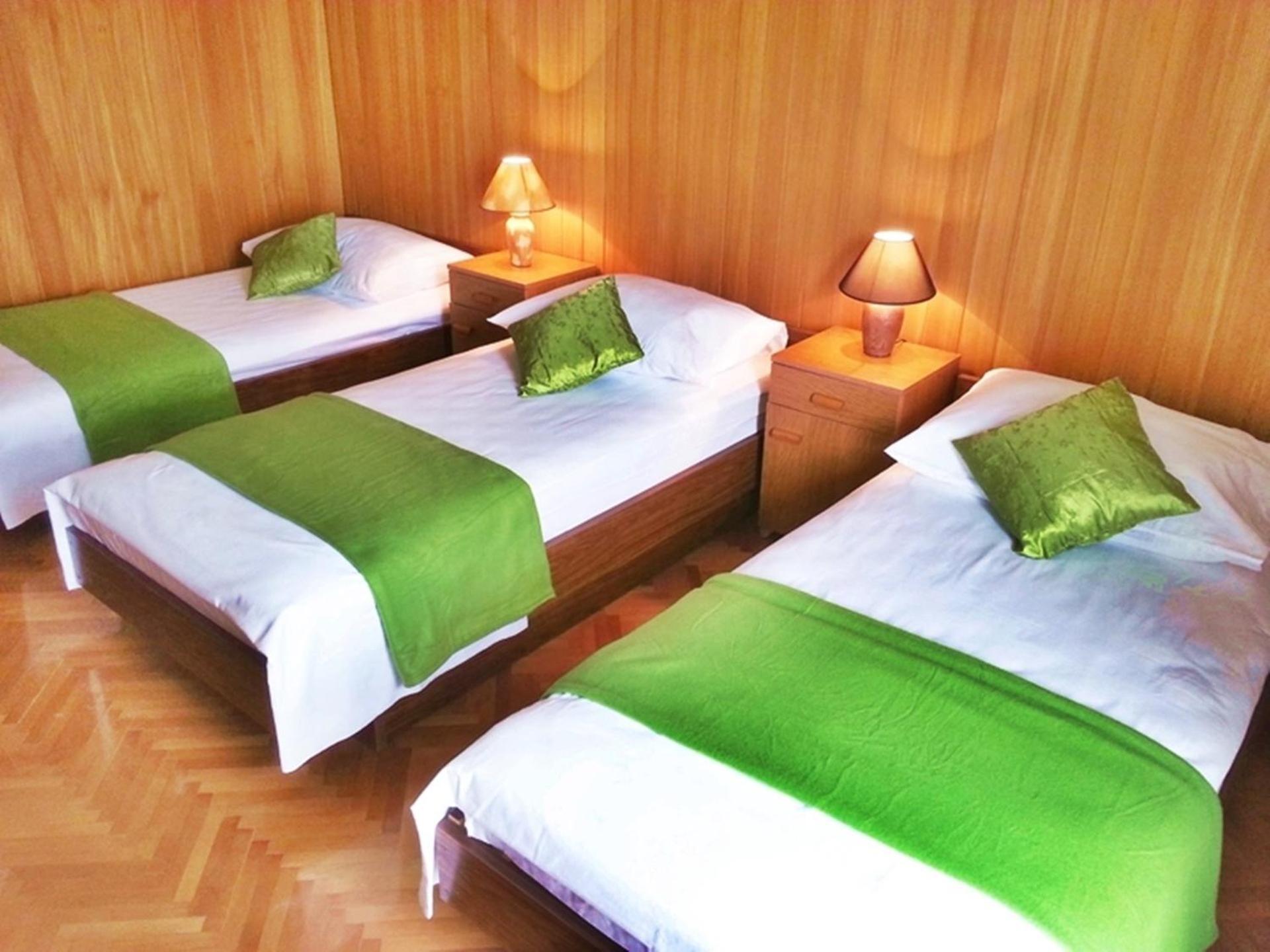 Apartments By The Sea Krilo Jesenice, Omis - 15145 Jesenice  Room photo
